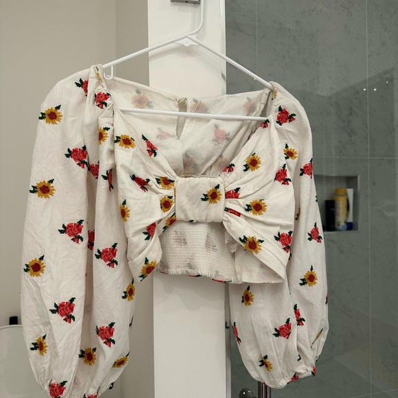 NWT Farm Rio mixed cross stitch flowers embroidered crop top (off white color) - Picture 3 of 6